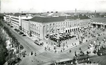 AK Basel Messegebäude mit Straßenbahn