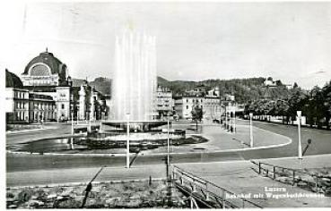 AK Luzern Bahnhof mit Wagenbachbrunnen