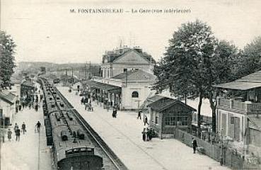 AK Fontainebleau La Gare