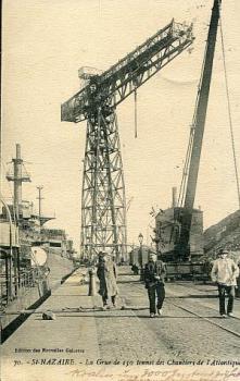 AK St Nazaire La Grue de 150 tonnes des Chantiers de l' Atlantiq