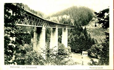 Höllental mit Bahnstrecke und Ravennaviadukt