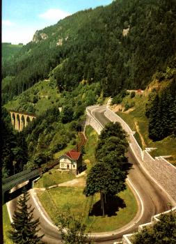 Ravenne Viadukt mit Straße