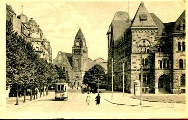 Metz Hauptpost, Bahnhof, Straßenbahn