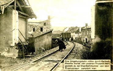 Umgehungsbahn durch die Stadt, da der Tunnel von den Franzosen zerstört wurde