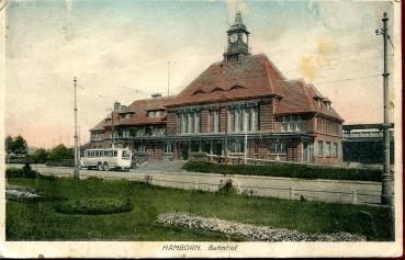 Hamborn Bahnhof mit Autobus