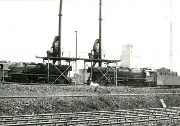 44 2196 und 44 1378-7 Heizlok BW Saalfeld 1984