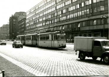 Straßenbahn Dresden 213 018-1 1988