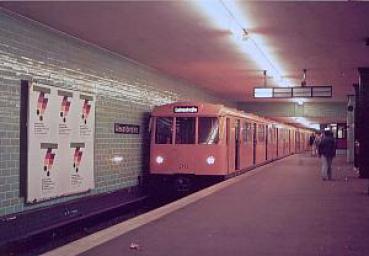 U-Bahn Berlin Alexanderplatz 2114