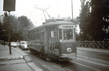 Straßenbahn in ? TW 2175